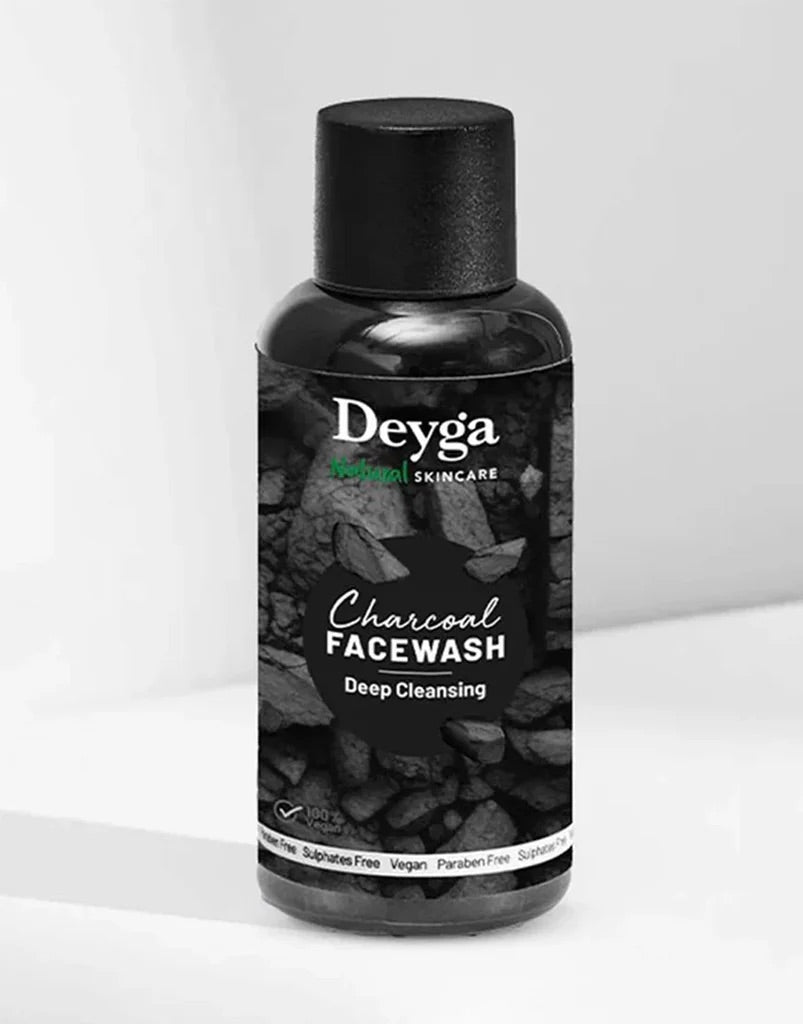 Deyga Charcoal Face Wash 100ml – bottle close-up