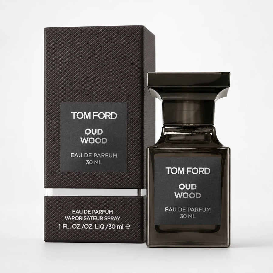 Tom Ford Oud Wood Eau de Parfum Unisex – 30 ml bottle and dark box